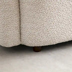 Canapé moderne 3 places confortable, recouvert de velours et avec pieds