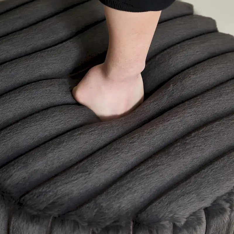 Pouf ottoman rond rembourré de 22,05 pouces de large avec pieds en métal noir