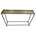 Table console Aurelia 122 cm, plateau en bronze antique martelé artisanalement, structure en fer noir de style industriel