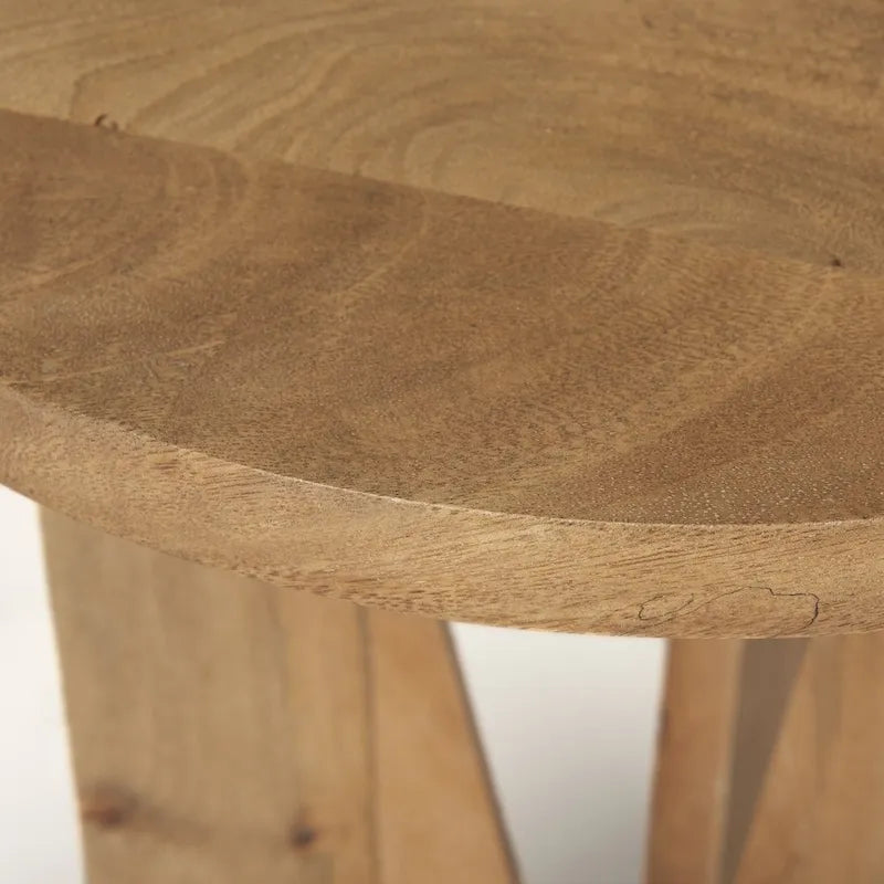 Table d'appoint ronde Mattius en bois massif brun clair