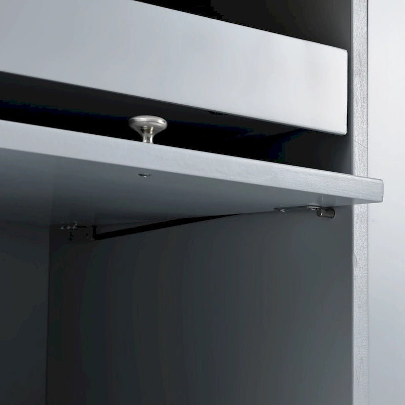 Îlot de cuisine avec plateau rabattable, éclairage LED, portes en verre cannelé, étagère réglable, deux tiroirs et roulettes.