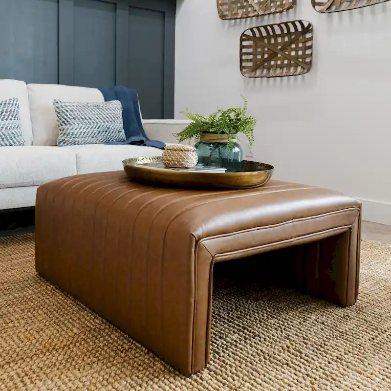 Table basse Atkinson en similicuir