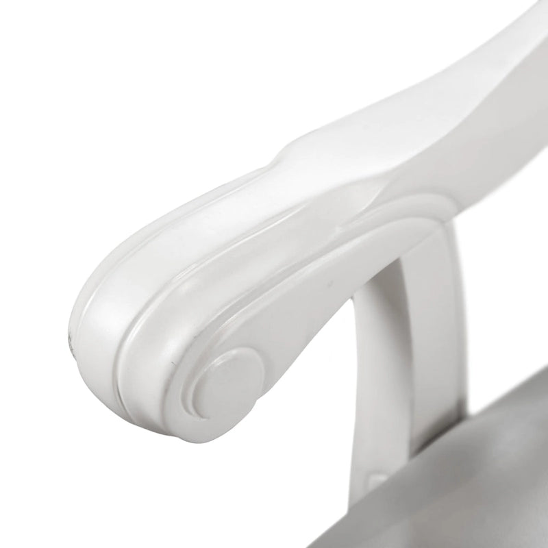 Chaises de salle à manger traditionnelles Eugene en bois massif avec garniture cloutée et pieds cabriolet (ensemble de 2) de Furniture of America