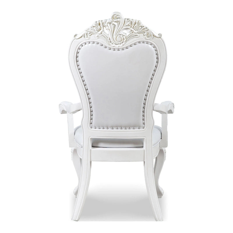 Chaises de salle à manger traditionnelles Eugene en bois massif avec garniture cloutée et pieds cabriolet (ensemble de 2) de Furniture of America