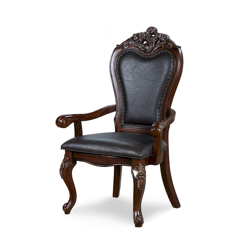 Chaises de salle à manger traditionnelles Eugene en bois massif avec garniture cloutée et pieds cabriolet (ensemble de 2) de Furniture of America